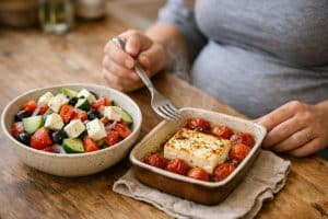 Feta in der Schwangerschaft: Wann Schafskäse erlaubt ist – und wann nicht